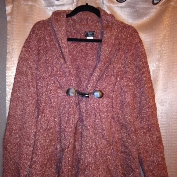 Maroon Cardigan Sweater. Size L - Picture 5 of 5